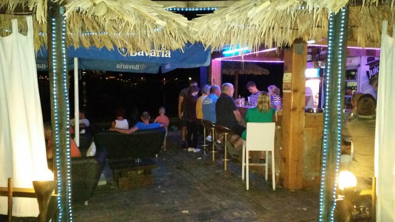 Apartmani Premijer-Rab Supetarska Draga Esterno foto
