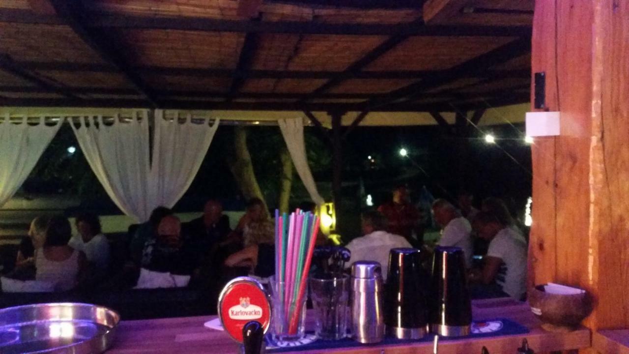 Apartmani Premijer-Rab Supetarska Draga Esterno foto