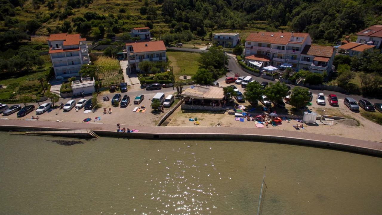 Apartmani Premijer-Rab Supetarska Draga Esterno foto