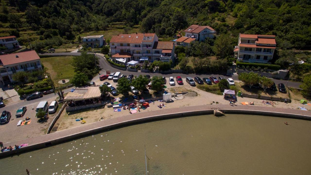 Apartmani Premijer-Rab Supetarska Draga Esterno foto