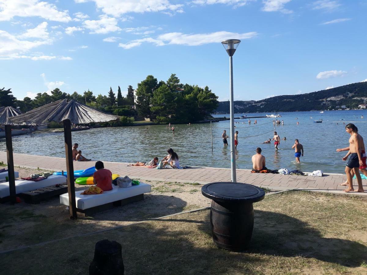 Apartmani Premijer-Rab Supetarska Draga Esterno foto
